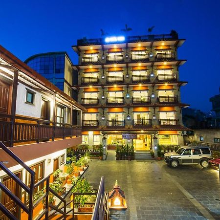 Hotel Kausi Pokhara Esterno foto