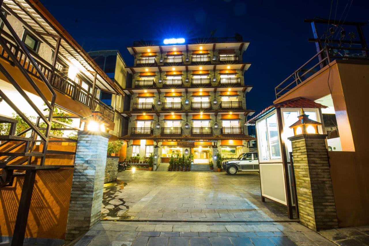 Hotel Kausi Pokhara Esterno foto